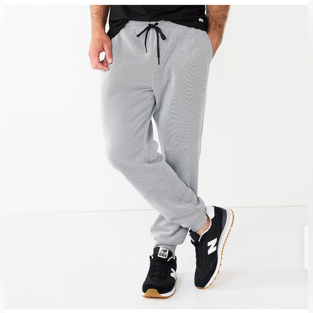 Men's Tek Gear® Performance Fleece Joggers. Size small